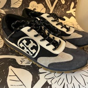 Lovely and stylish Tory Burch sneakers.